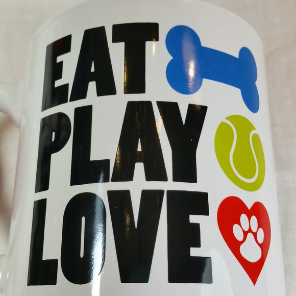 Signature Housewares EAT PLAY LOVE Dog MUG 20 oz Cup - Picture 8 of 10